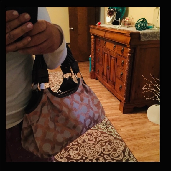 LAST CHANCE COACH HANDBAG - (Rare Find) - Picture 3 of 7